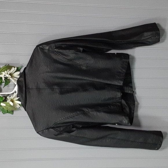 Forever 21 Motto Jacket - Picture 2 of 12